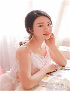 《亚洲情色快播-花臂老师和他老婆视频》