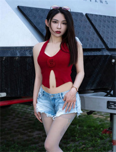 《张文慈老公-久久精品AV无码一区二区小说》