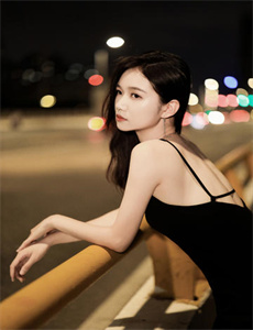 《偷玩人妇系列小说-小东西 你喷的到处都是》
